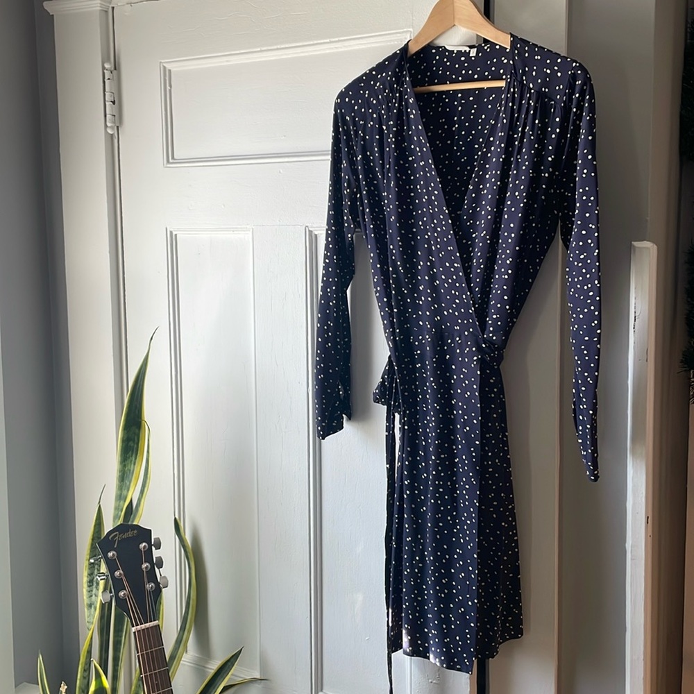 Sz 2 Hartford silk wrap dress navy creme polka dots